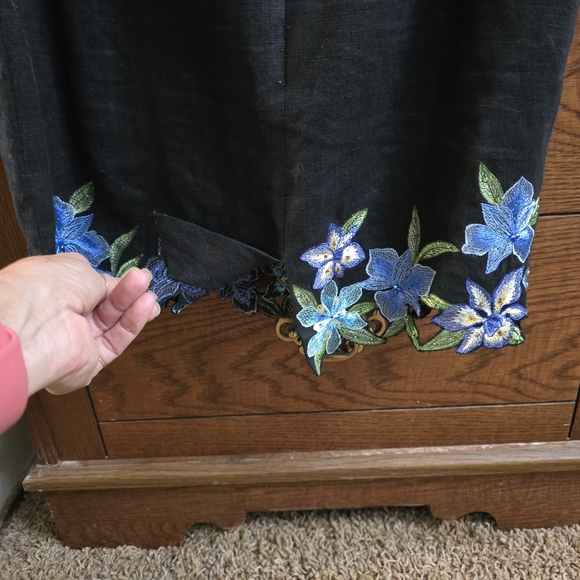 Talbots navy blue floral embroidered cut out sheath dress. - Picture 6 of 7